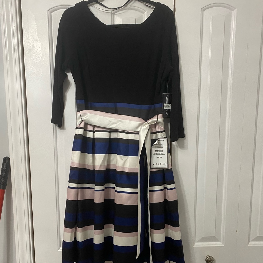 Jessica Howard dress